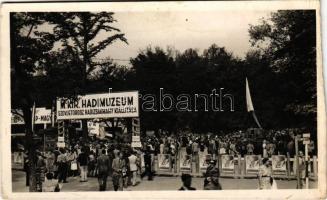 1942 Budapest XIV. Nemzetközi Vásár "Háborús Vásár", M. kir. Hadimúzeum szovjetorosz hadizsákmány kiállítása + So. Stpl (vágott / cut)