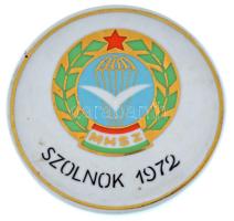 1972. "MHSZ - Szolnok 1972" festett, hátoldalon jelzett Hollóházi porcelán plakett (89mm) T:AU,XF