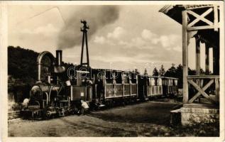 1939 Mátrafüred (Gyöngyös), Gyöngyös-Mátrafüredi Mátravasút kisvasút, gőzmozdony, vonat, tolattyú szerkezet olajozása, karbantartás a Mátrafüredi végállomáson (EK)