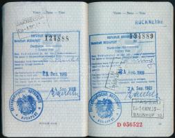 1969 Magyar Népköztársaság, fényképes kék útlevél, belga, francia, osztrák vízumokkal