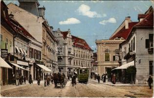 1913 Nagyszeben, Hermannstadt, Sibiu; Disznódi utca, villamos, Három Tölgy söröző, Ferencz Lajos posztóraktára, illatszertár, Római Császár szálloda, üzletek. Karl Graef / Heltauergasse, Drei Eichen Bräu, Honterusgasse / street, shops, tram, hotel, beer hall, perfumery (EK)