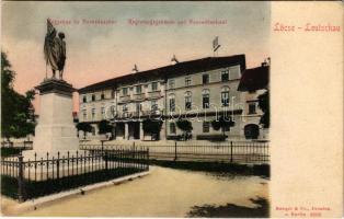 Lőcse, Levoca; Megyeház és Honvéd szobor / Regierungsgebäude und Honvéddenkmal / county hall, Hungarian military monument (EK)