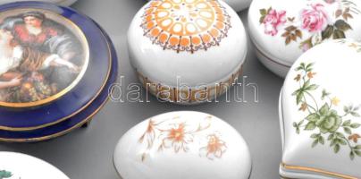 14 darab különböző bonbonier, közte Augarten, Hollóházi, stb, szép darabokkal