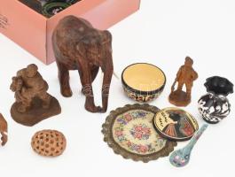 Doboznyi minőségi bolha tétel, közte jó darabokkal, faragványok, antik bross, lakkozott tárgy, stb