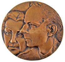 Csíkszentmihályi Róbert (1940-2021) DN "Bartók Béla és Pásztory Ditta" kétoldalas öntött bronz plakett (107-107mm) T:AU,XF