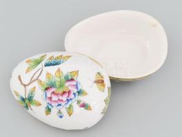 Herendi Viktória mintás tojás alakú ékszeres dobozka. Jelzett, kézzel festett, hibátlan, h: 7,5 cm