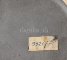 Iparművészeti dísztál. Jelzés nélkül, hibátlan, d: 27,5 cm