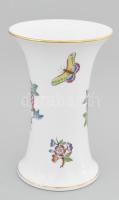 Herendi Viktória mintás váza. Jelzett, kézzel festett, hibátlan, m: 15,5 cm