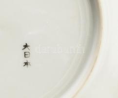 Japán porcelán tál. Jelzett kis kopással d: 18 cm