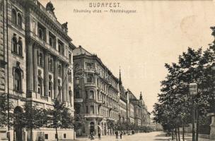 Budapest Alkotmánygasse