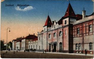 1923 Szolnok, pályaudvar, vasútállomás (szakadás / tear)