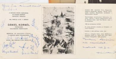 1983 Dániel Kornél festőművész kiállításának meghívója, benne a művész, Dániel Kornél (1923-2002) sa...