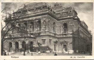 Budapest VI. Opera (small tear)