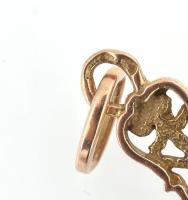Arany (Au) 14K barokkos kereszt medál korpusszal, jelzett, 3,8×2 cm, nettó: 2,8 g