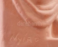 Nyírő Gyula (1924-2005): Női akt. Jelzett, kis kopással, m: 24 cm