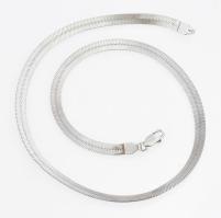 Ezüst(Ag) lapos kígyó nyaklánc, jelzett, h: 42 cm, nettó: 14,7 g
