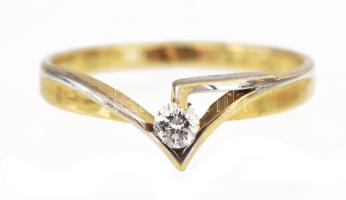 14K arany (Au) gyűrű brillel (0,15ct) jelzett, 1,9 g m: 53