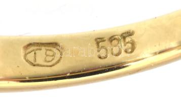 14K arany (Au) gyűrű brillel (0,15ct) jelzett, 1,9 g m: 53