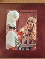 cca 1940 Torockói menyasszonyok, keretezett Agfacolor diapozitív, 3,5×2,5 cm