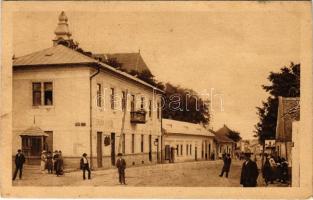 1923 Királyhelmec, Helmec, Kralovsky Chlumec; Reismann üzlete. Alexander Halász kiadása / shop (Rb)