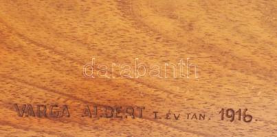 1916 Temesvár, M. Kir. Áll. Fa- és Fémipari szakiskola faragott fa tálca plasztikus madár díszítésse...