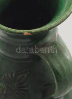 Mónus Sándor (1909-1996): Miskakancsó. Zöldmázas kerámia, jelzett, miinmális kopással, m: 21,5 cm