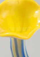 Üveg virág kínáló. anyagában színezett virág alakú, jelzés nélkül, hibátlan, m: 20 cm