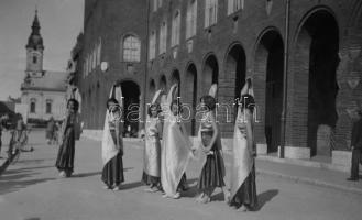 cca 1930-1940 245 db fotónegatív, tasakokban