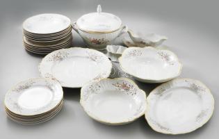 Bernadotte Fine de Bohéme 24 darabos étkészlet. Multicolor virágmintával és domború rokályos díszítéssel, jelzett, jó állapotban.