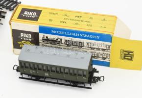 Hans Rarrasch 2 darab H0 elektromágneses vasúti sorompó dobozában + vasúti sínek + Piko H0 5/6515-01...