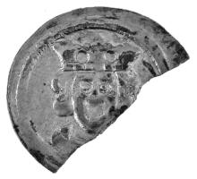 1235-1270. Denár Ag &quot;IV. Béla&quot; (0,36g) T:VF kitörés Hungary 1235-1270. Denar Ag &quot;Béla IV&quot; (0,36g) C:VF a larger part of the coin is missing Huszár: 299., Unger I.: 222.