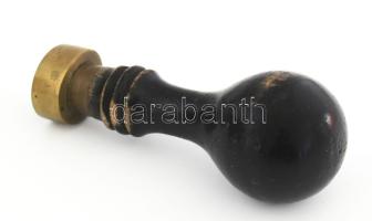 Nyíllal átlőtt ágaskodó medve; nemesi címeres pecsétnyomó réz 21 mm XIX. sz