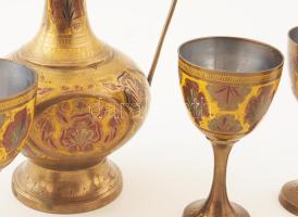 Indiai réz teás készlet, karaffa + 6 darab pohár, zománcozott festéssel, kopással, m: 38 cm, poharak...