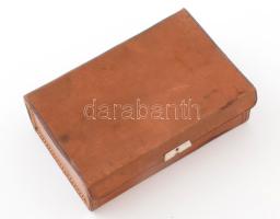 Antik bőr kártyadoboz, benne Piatnik kártyapakli