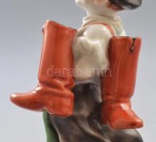 Herendi cipész inas. Jelzett, hibátlan, m: 18,5 cm