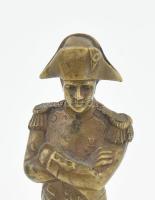 Hans Keck (1875-1941) után: Napóleon. Öntött bronz, márvány talapzaton, m: 14 cm