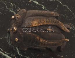 Jelzés nélkül: Absztrakt figura. Bronz szobor, márvány talapzaton, XX. sz. első fele, 10x8x4,5 cm