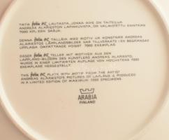 Arabi Finland dísztál, Andreas Alariesto (finn, 1900-1989) festményének reprodukciójával díszítve. J...