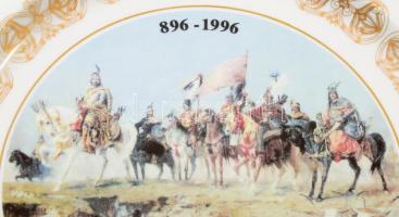 1996 Zsolnay jubileumi tányér a Honfoglalás emlékére. Feszty Árpád: A magyarok bejövetele című festm...