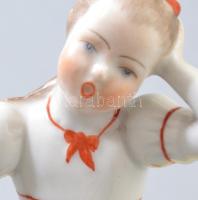 Herendi matyó táncos lány. Jelzett, kézzel festett, hibátlan (alátámasztási nyommal), m: 15,5 cm