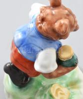 Herendi mézet cipelő medve, kézzel festett, jelzett, hibátlan, m: 14 cm