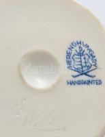 Herendi lány virágkosárral. Jelzett, kézzel festett, hibátlan, m: 14,5 cm