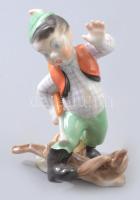 Herendi nyúlvadász. Kalaptolla hiányos, jelzett, m: 12 cm