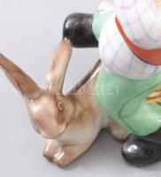 Herendi nyúlvadász. Kalaptolla hiányos, jelzett, m: 12 cm