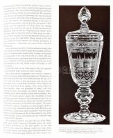 Glass in Czechoslovakia. Prague, 1958. with 88 photographs A Brüsszeli világkiállításra készült kiad...