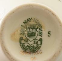 Zsolnay pillangó mintás váza. Jelzett, hibátlan, m: 13 cm