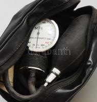 Retro vérnyomásmérő