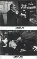 cca 1989 előtt készült ,,Topáz úr" című angol film jelenetei és szereplői, 3 db vintage produkciós filmfotó (vitrinfotó, lobbyfotó) ezüst zselatinos fotópapíron, a használatból eredő (esetleges) kisebb hibákkal, 18x24 cm