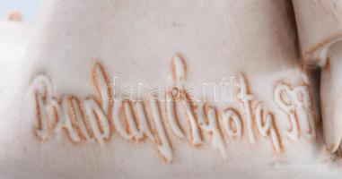 Buday Ágota éneklő kislány csokorral, festett kerámia figura, jelzett, hibátlan, m: 16 cm