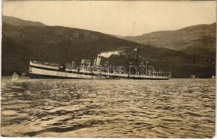 K.u.K. Kriegsmarine S.M. Seespitalschiff III (Tirol) / Az osztrák-magyar haditengerészet "Tirol" kórházhajójának aknára futása után / WWI Austro-HUngarian Navy hospital ship after hitting a shell. photo